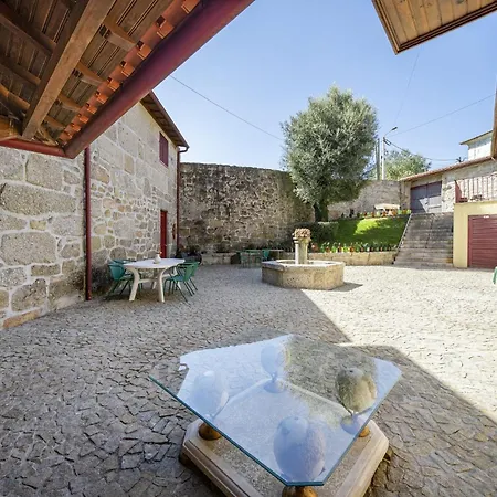 Penzion Dm 2 Campos (Povoa de Lanhoso, Braga)